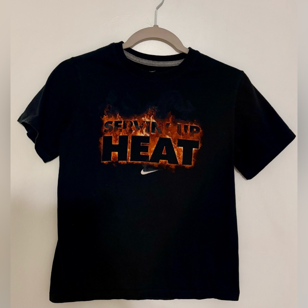 Nike - Boys Size L - Cotton Short Sleeve Graphic T-Shirt